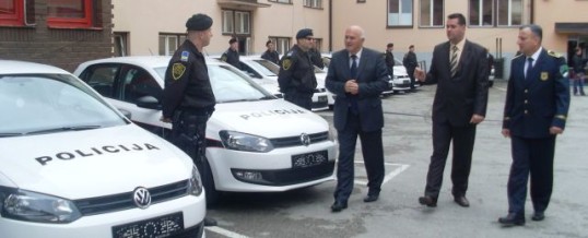 Svečana primopredaja novih policijskih vozila