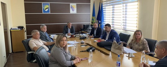 Uprava policije MUP-a TK – Održan sastanak sa predstavnicima Komisije za borbu protiv korupcije Skupštine Tuzlanskog kantona