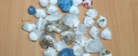 PU Živinice – U pretresu pronađeno više pakovanja opojne droge