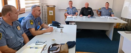 Uprava policije – Održan radni sastanak sa komandirima policijskih stanica