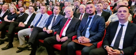 Ministar učestvovao u svečanom obilježavanju Dana Grada Gračanica