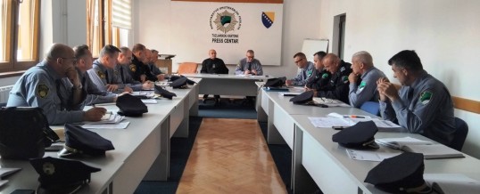 Uprava policije/Sektor uniformisane policije – Održan sastanak sa komandirima policijskih stanica