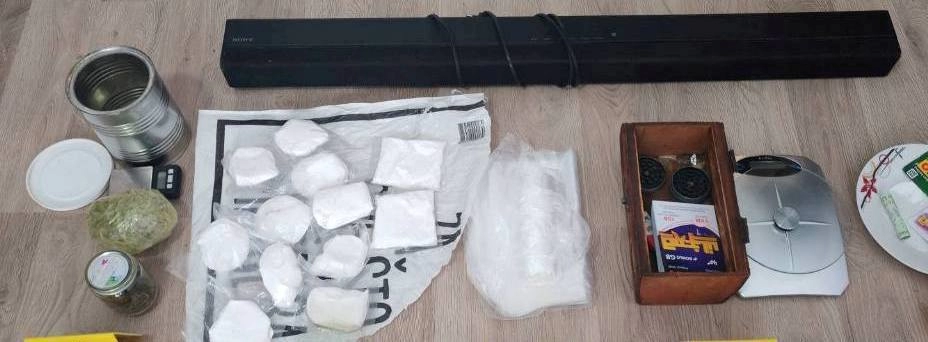 U pretresima na više lokacija oduzeta opojna droga, jedno lice lišeno slobode